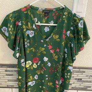Ann Taylor Summer ruffle sleeve blouse